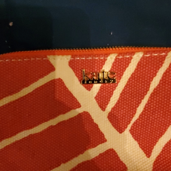 Purse - Picture 2 of 3